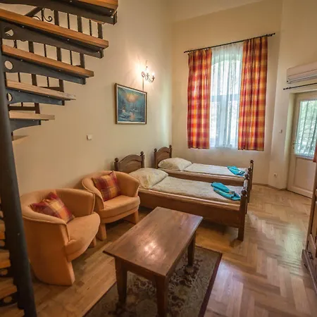 House Pater 3* Siófok