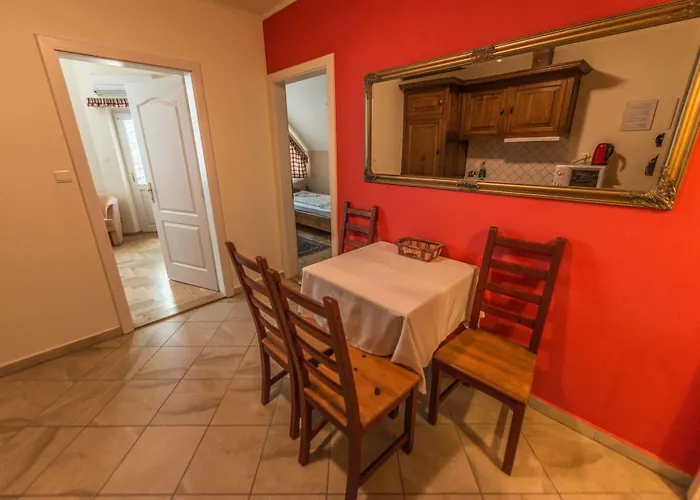 House Pater Szálloda 3*