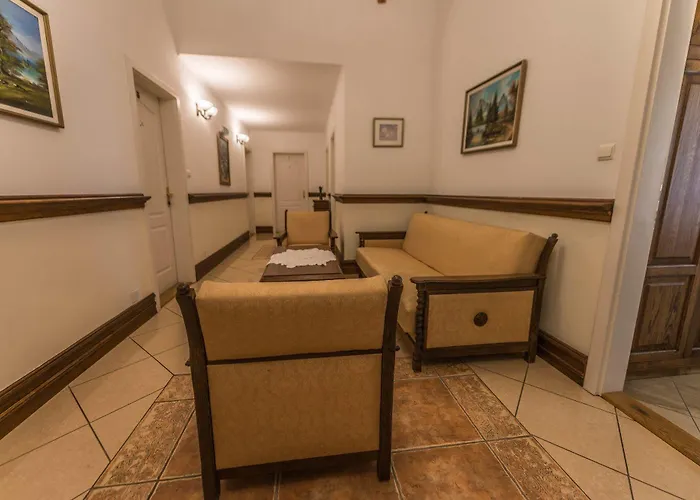 House Pater Szálloda