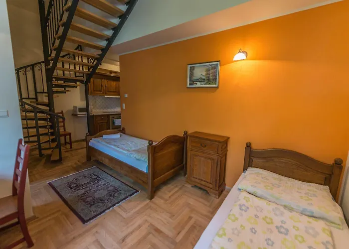 House Pater Szálloda 3*